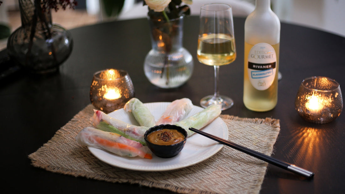 Vegane Sommerrollen Rezept mit &nbsp;entalkoholisierten Rivaner der Serie "Edition Gourmet"