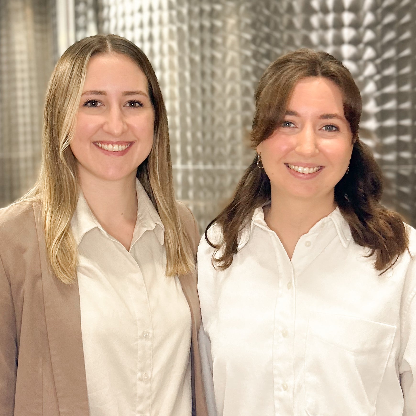 Jacqueline Scarsella und Mara Rüger
