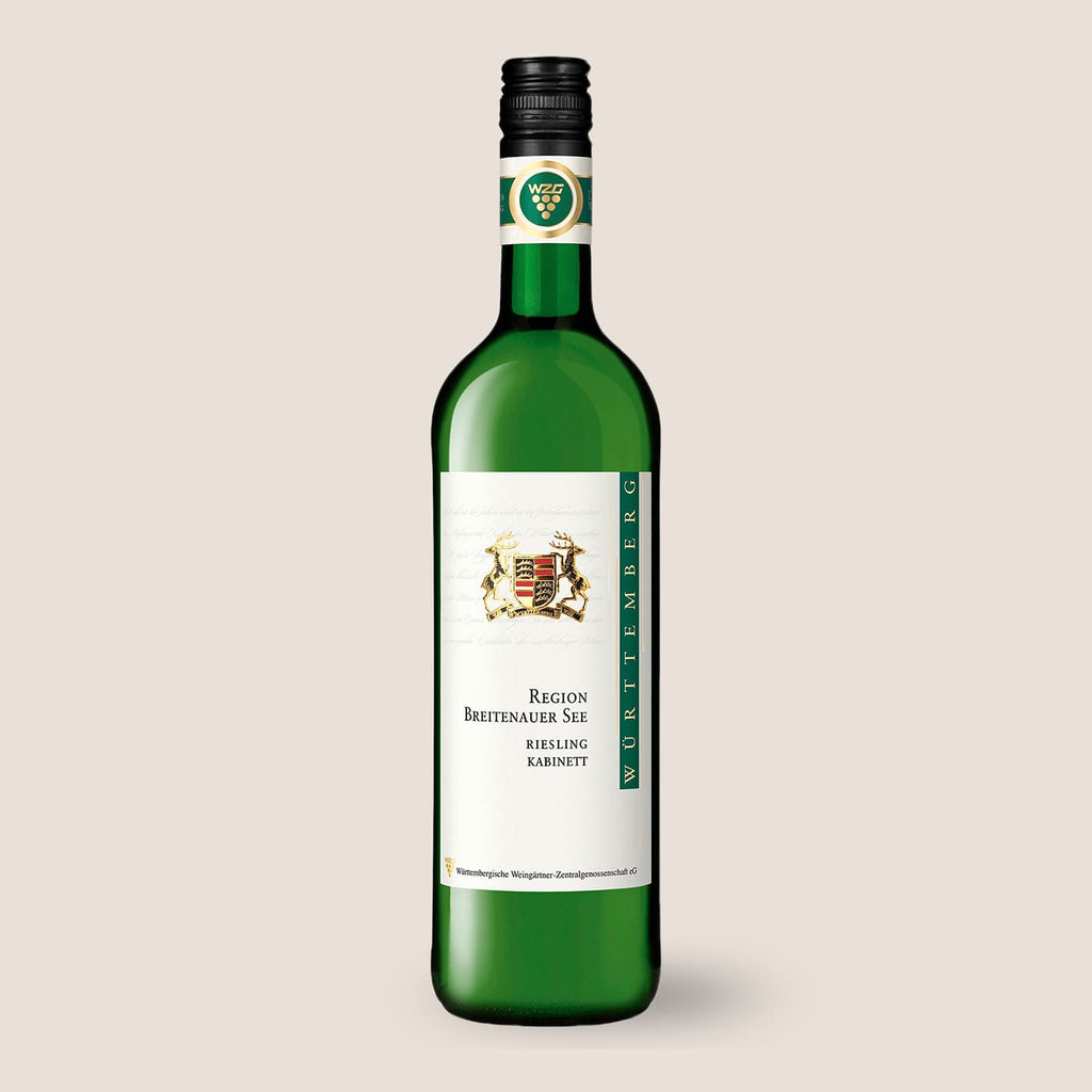 Flasche Riesling Kabinett der WZG vor hellem Hintergrund.