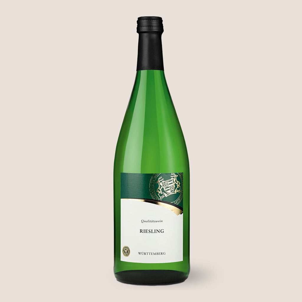 Flsche Rielsing Qualitätswein der WZG vor hellem Hintergrund.