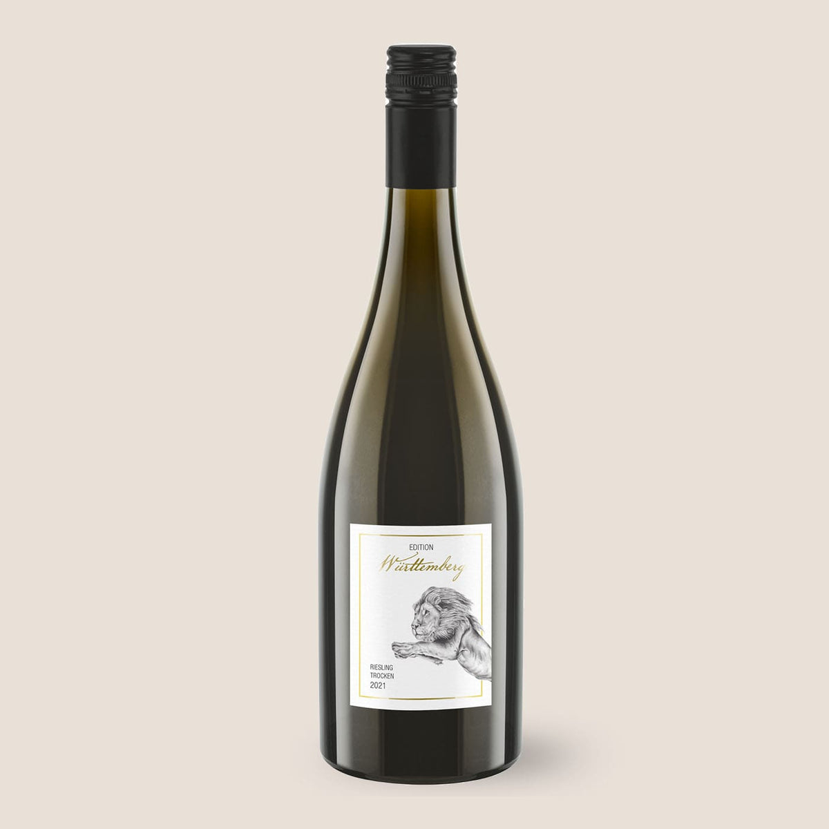Flasche Edition Württemberg Riesling Weißwein der WZG vor hellem Hintergrund.